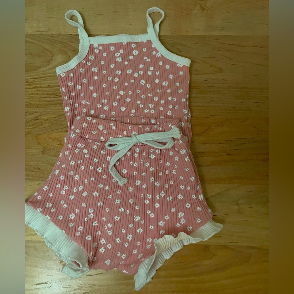 Onsie tank top/ shorts set - Picture 2 of 4